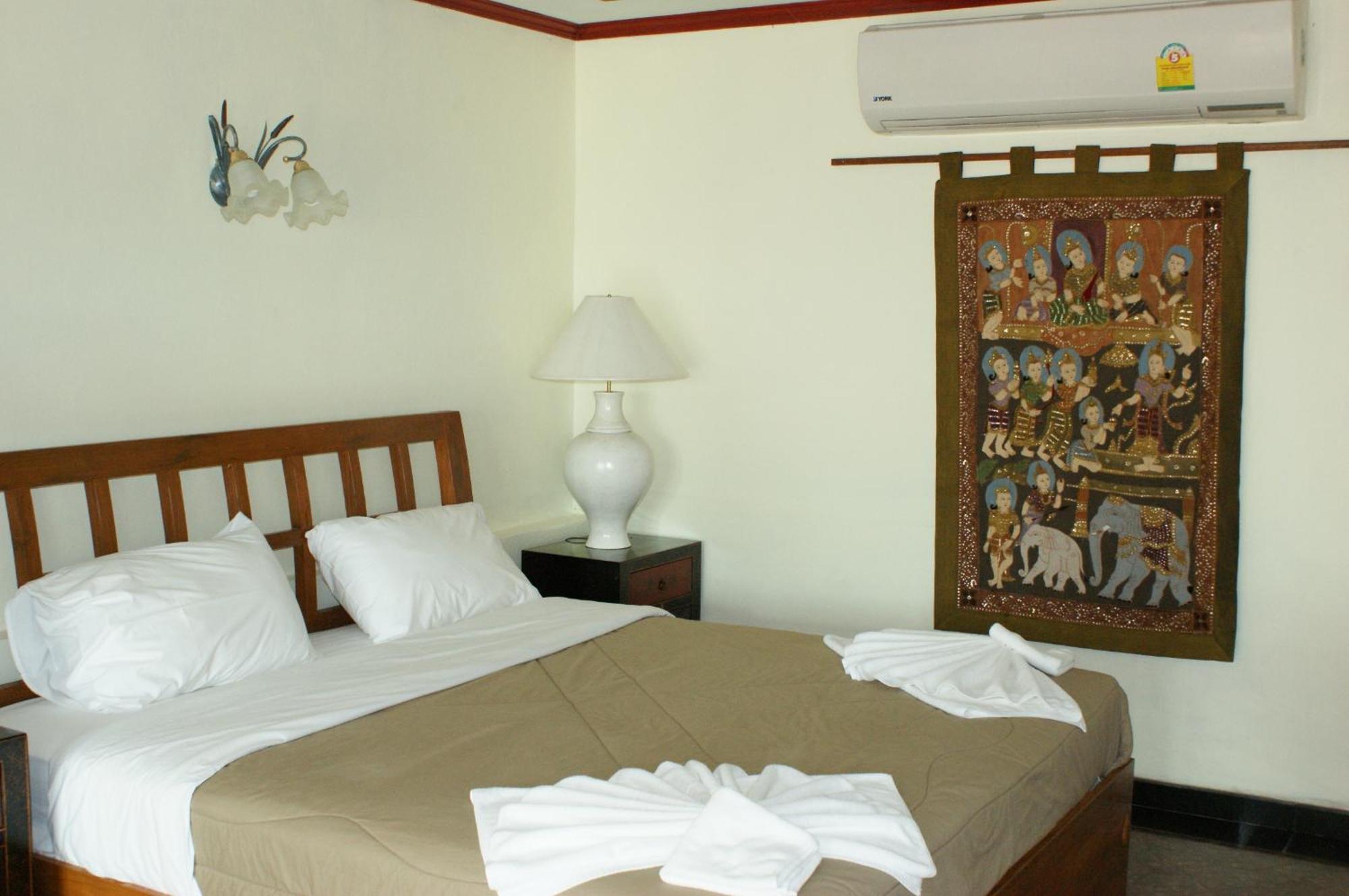 Prince Edouard Apartments & Resort Sha Extra Plus Patong Værelse billede